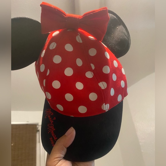 Minnie Mouse Hat - Picture 1 of 2